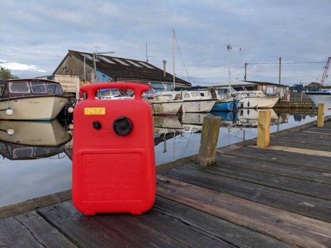 22.7 Litre (6 Gallon) Neptune Portable Marine Tank - Image 4
