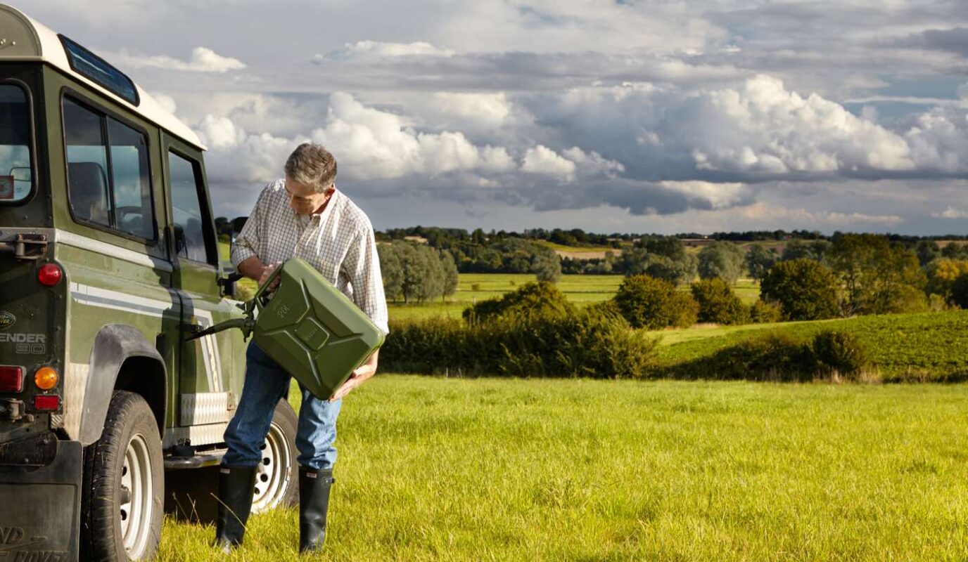 Wavian Quality Fuel Cans & Accessories