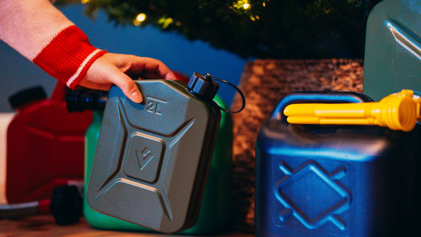 Wavian Quality Fuel Cans & Accessories