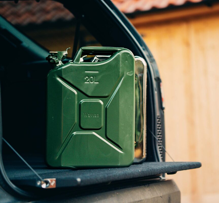 Wavian Quality Fuel Cans & Accessories