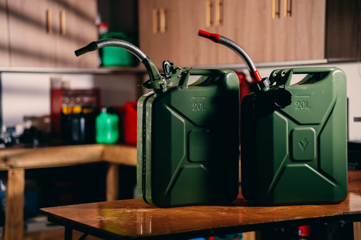 Wavian Quality Fuel Cans & Accessories