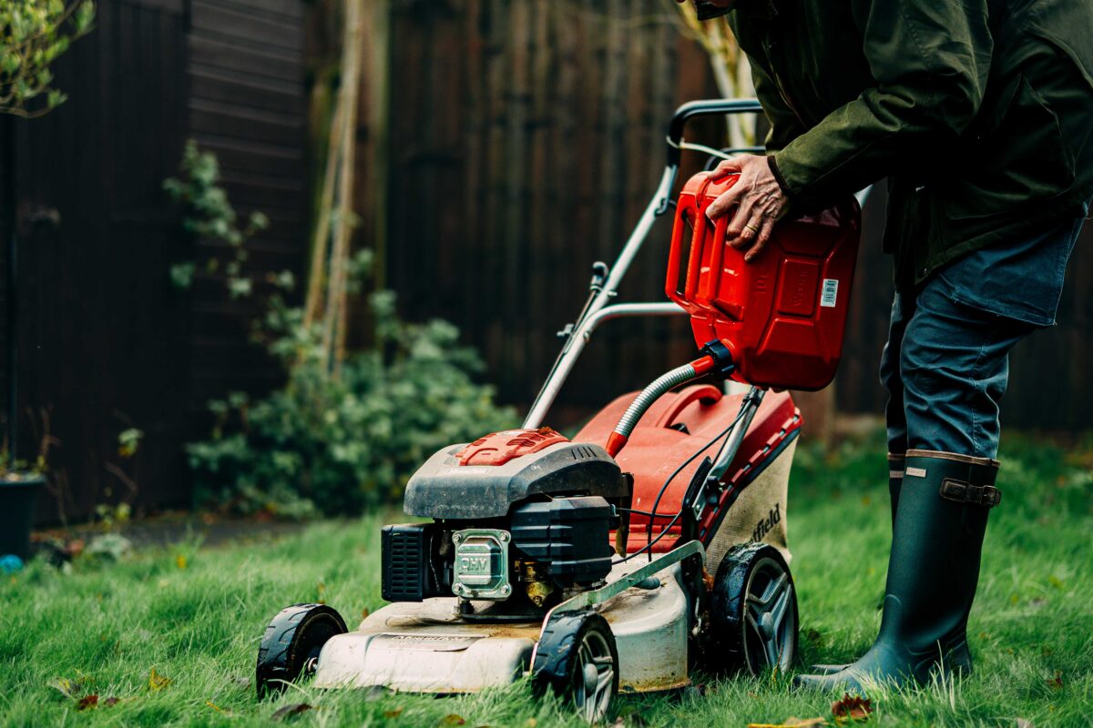 Wavian Quality Fuel Cans & Accessories