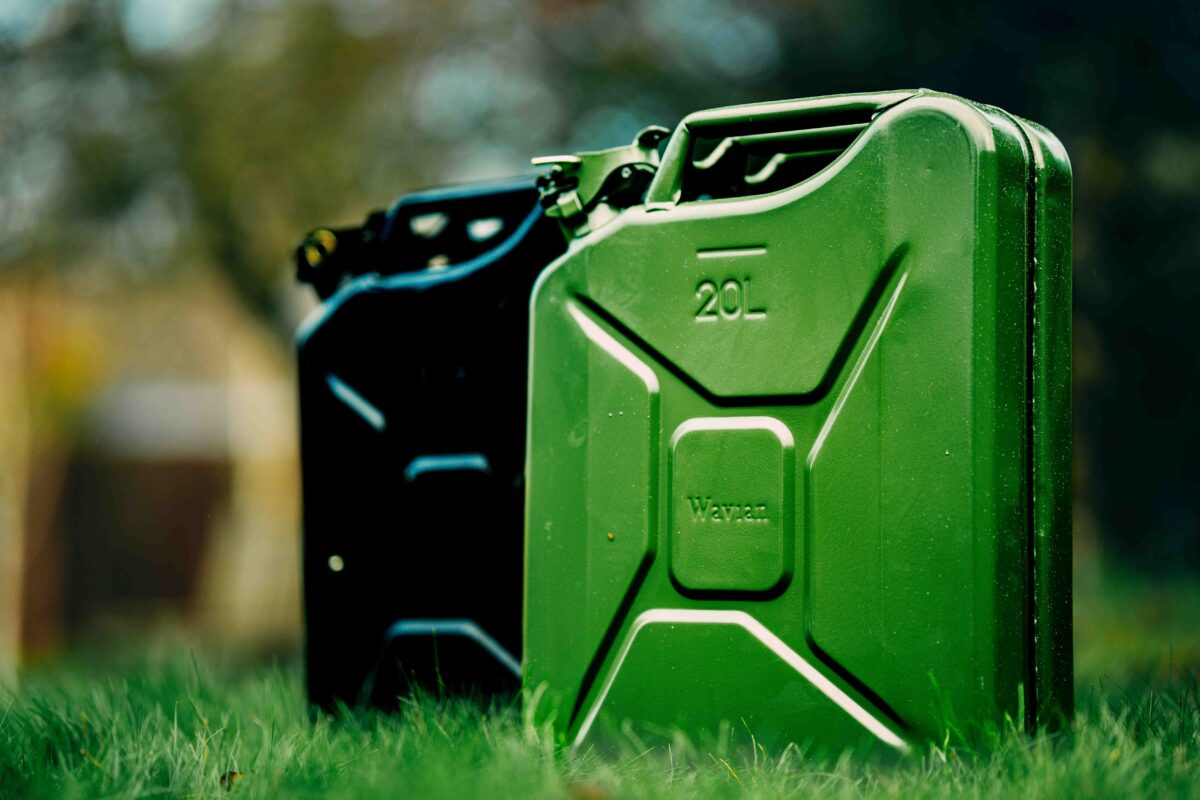 Wavian Quality Fuel Cans & Accessories