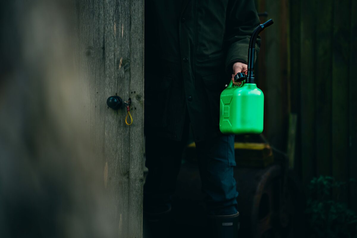 Wavian Quality Fuel Cans & Accessories