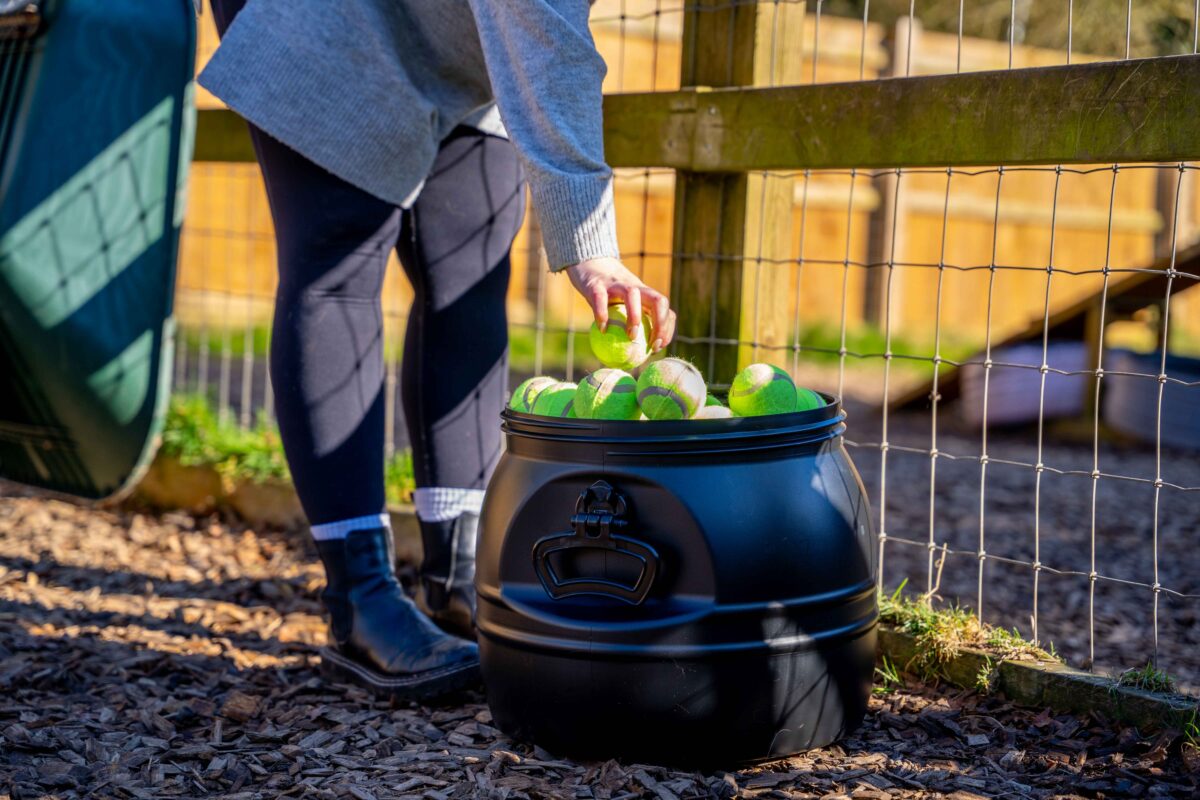 Wavian Quality Fuel Cans & Accessories