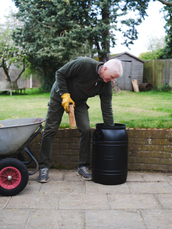 Wavian Quality Fuel Cans & Accessories