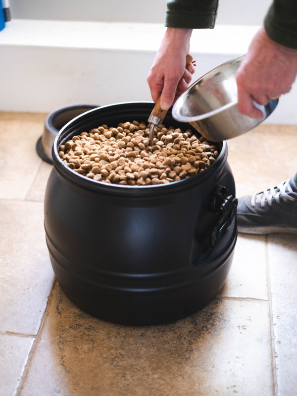 Wavian Quality Fuel Cans & Accessories