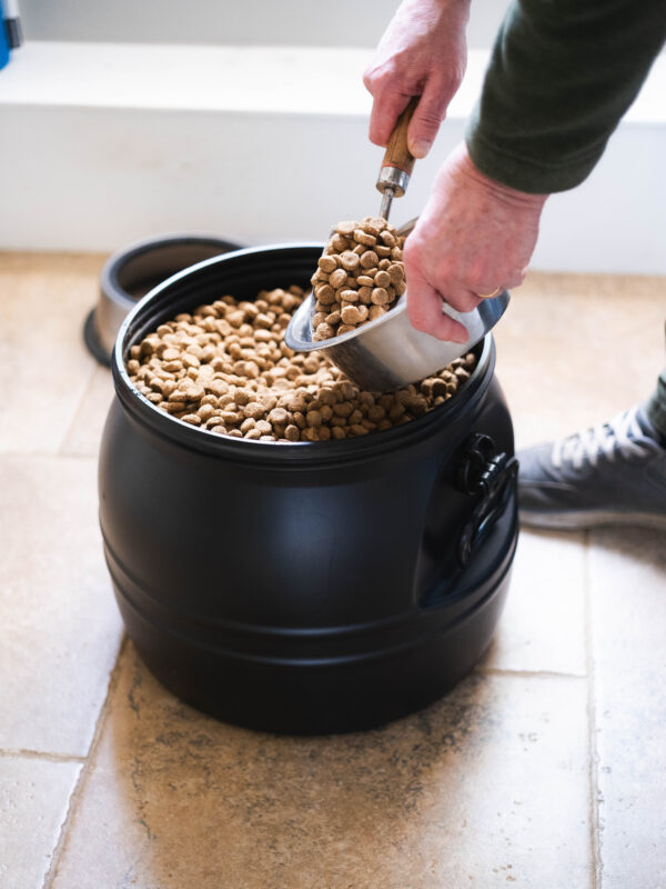 Wavian Quality Fuel Cans & Accessories