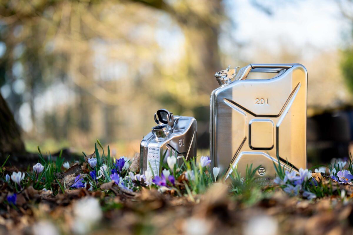 Wavian Quality Fuel Cans & Accessories